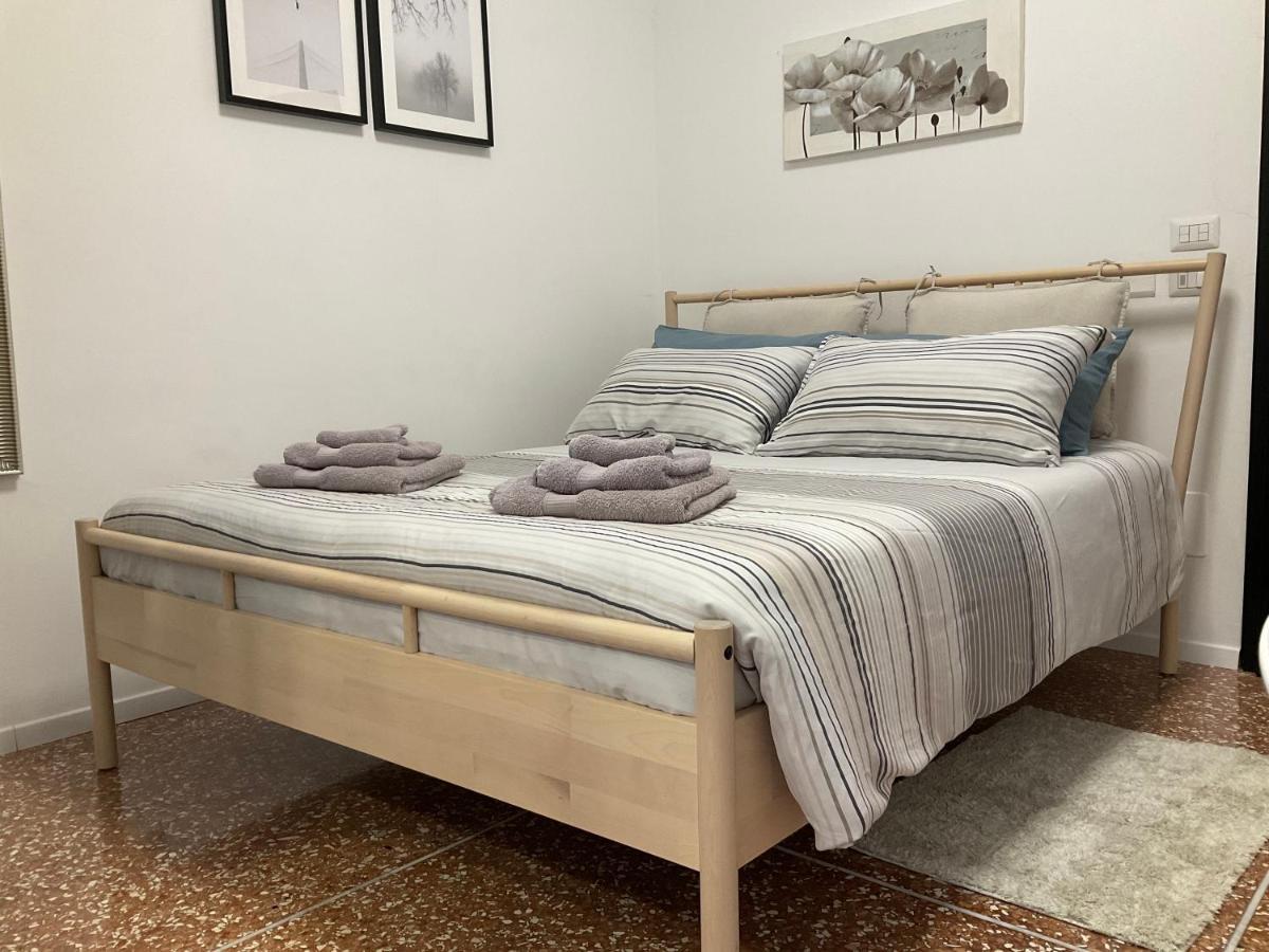 Studio 25 Apartment - Near Metro M3 Milan Luaran gambar