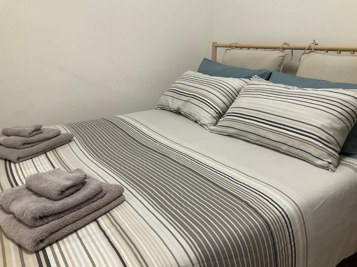 Studio 25 Apartment - Near Metro M3 Milan Luaran gambar